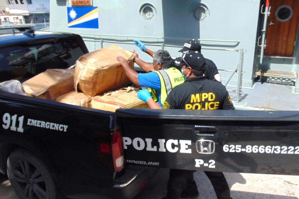 NEDALEKO OD MARŠALOVIH OSTRVA U PACIFIKU PRONAĐEN JE NAPUŠTENI ČAMAC: U njemu se nalazio ovaj HOROR!