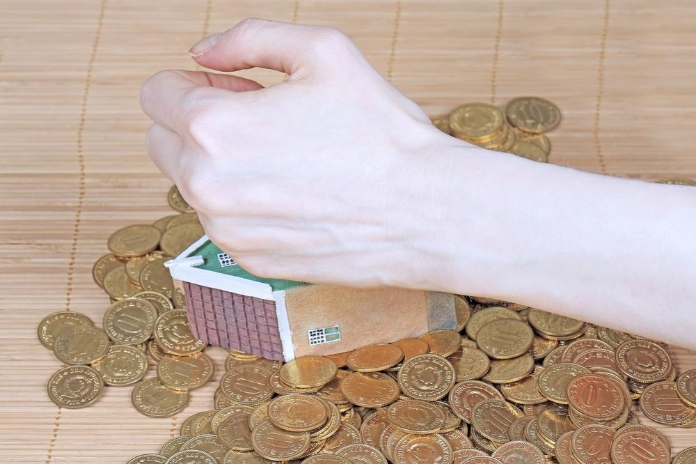 NEVEROVATNOM BRZINOM RASTU KAMATE U SVETU: Da li ima bojazni i za Srbiju, šta će biti sa kreditima?