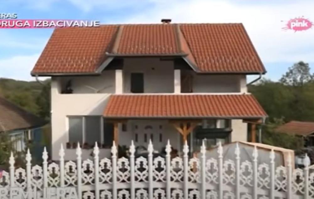 Zabava, Estrada, Pevačica, Rada Manojlović