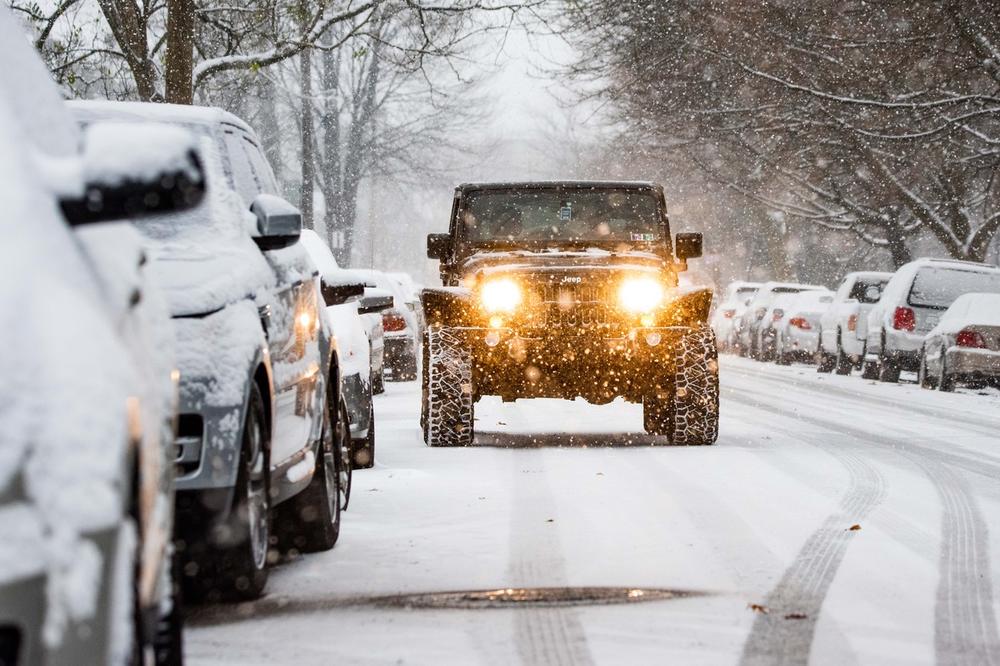 SNEŽNA OLUJA DIVLJA PO AMERICI: Pogođeno je više od 60 miliona ljudi!