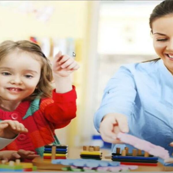 SVE VEĆA POTRAŽNJA ZA DADILJAMA: Cena je preko 40.000 mesečno, a roditelji imaju jedan USLOV!