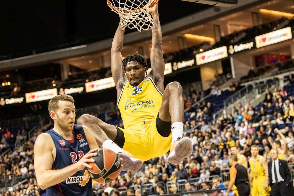 POSLE PLEJA, NA MALI KALEMEGDAN STIŽE I CENTAR! Zvezda bi mogla da bude znatno jača u nastavku sezone!