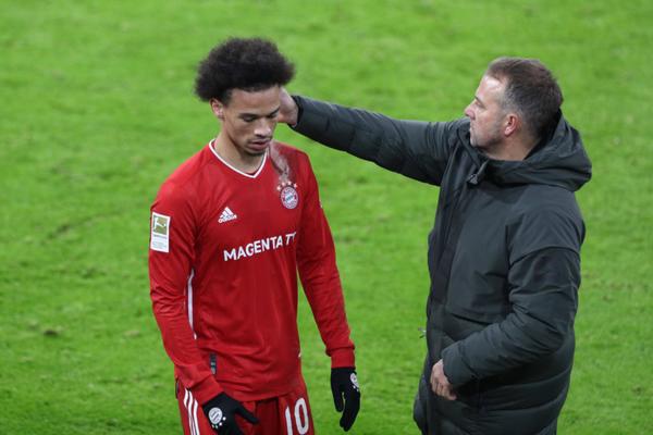 FLIK POKAZAO KO JE GLAVNI - ZAMENIO ZAMENU: Najskuplje pojačanje Leroj Sane izveden iz igre posle samo 36 minuta!