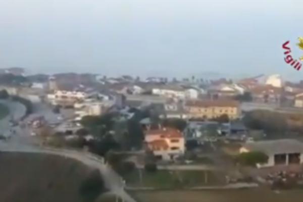 EKSPOZIJA NA JUGU ITALIJE! Tri osobe poginule u fabrici baruta, ODJEKNULO JE SAMO TAKO (VIDEO)