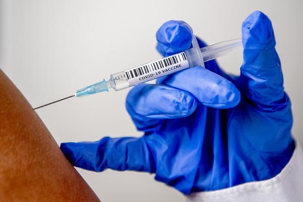 IZRAEL POTVRDIO: Efikasnost Fajzerove vakcine 94 odsto