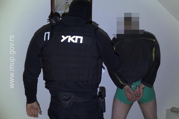 UKP UPAO KRIMI EKIPI U STAN, HAPSILI SU IH U GAĆAMA: Stašno je šta su radili (VIDEO)