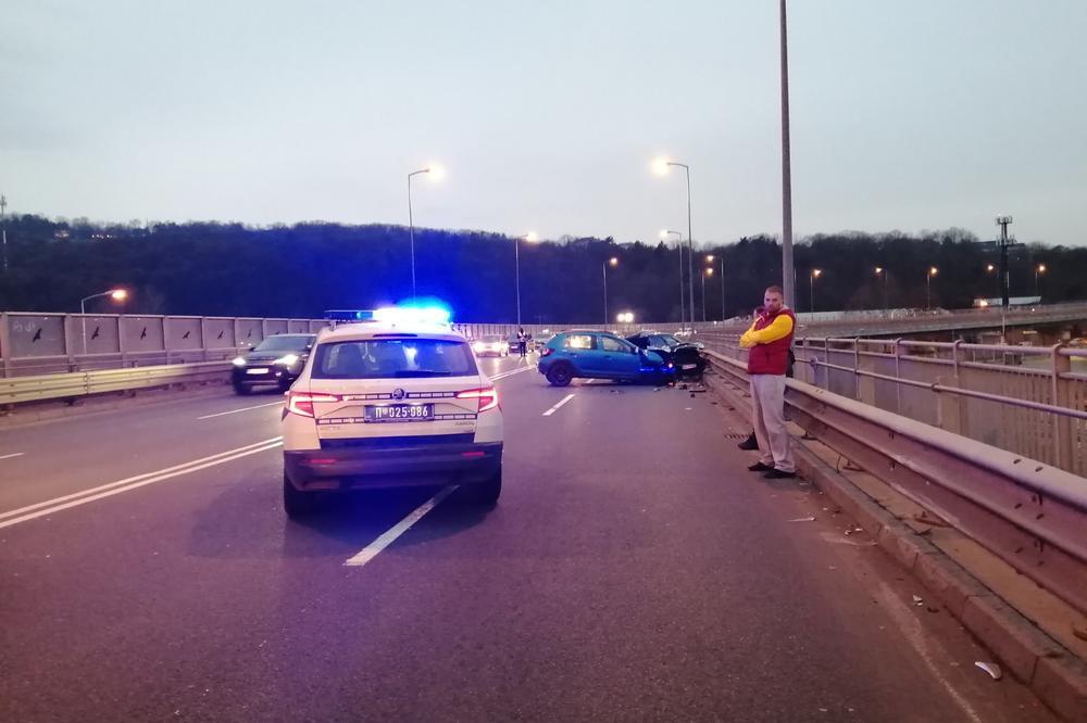 PRVE SLIKE SA MESTA UŽASA GDE JE POGINUO DEČAK! Automobil smrskan, policija na terenu (VIDEO)
