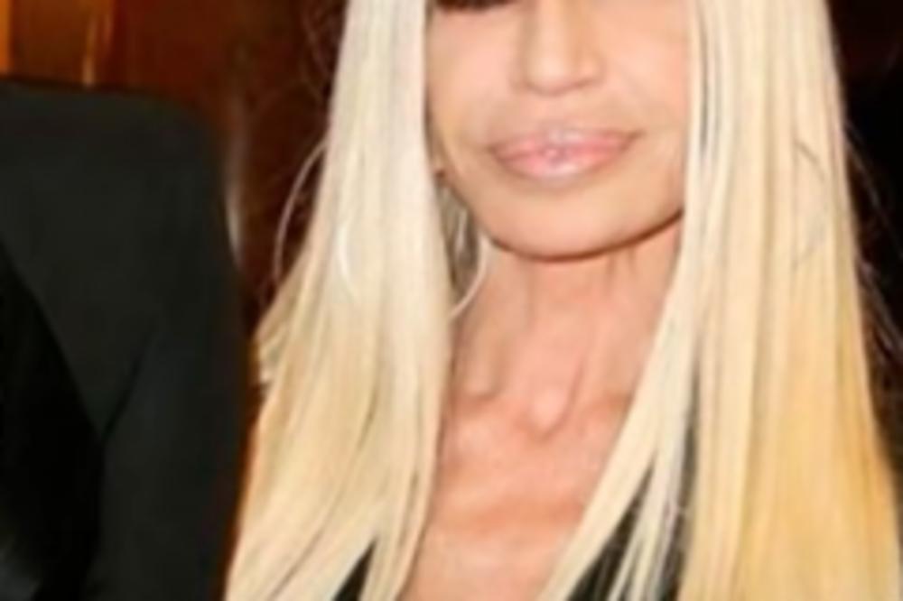 POZNATA DIZAJNERKA SE SKROZ UPROPASTILA OD PLASTIČNIH OPERACIJA! Izgleda jezivo, OVAKO se vadi! (FOTO)