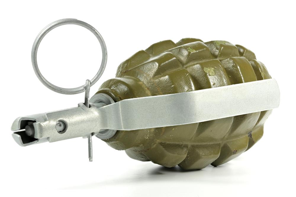 BAČENA BOMBA NA KUĆU PREDSEDNIKA FUDBALSKOG SAVEZA ALBANIJE!