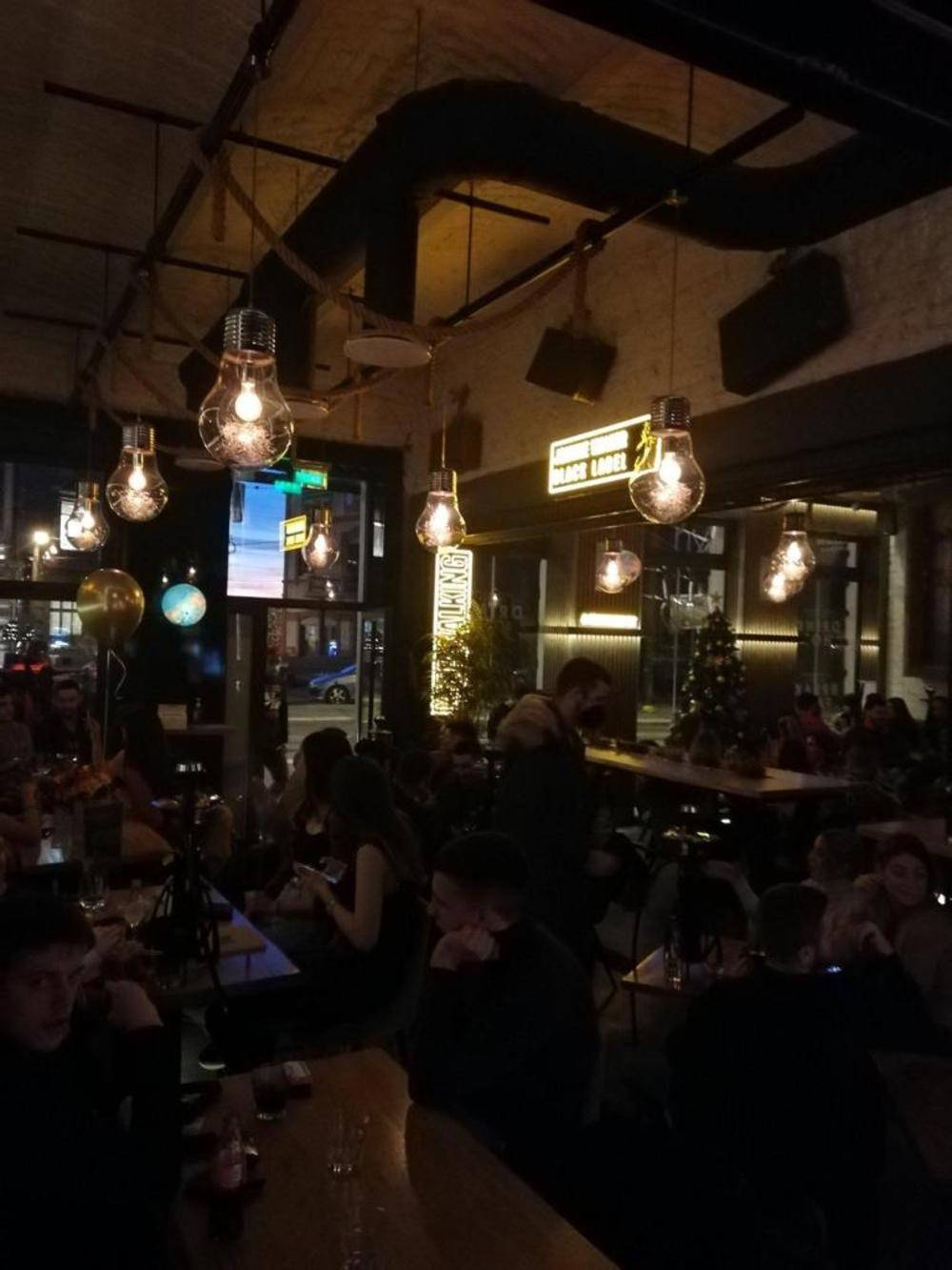 Kafić, Koronavirus, Komunalna policija, Karađorđeva ulica