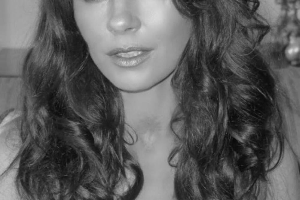 KETRIN ZITU DŽONS URNISALI ZBOG FOTKE SA MUŽEM! Stariji je od nje 25 GODINA,razlika u GODINAMA se uveliko primećuje