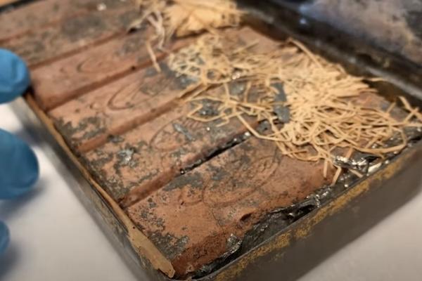 PRONAĐENA ČOKOLADA IZ DOBA KRALJICE VIKTORIJE: Starija od TITANIKA i JEZ(ST)IVA!