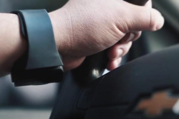 NARUKVICA KOJA ŠTITI OD KORONE: Da, dobro ste pročitali! Prava je BOMBA u borbi sa virusom!