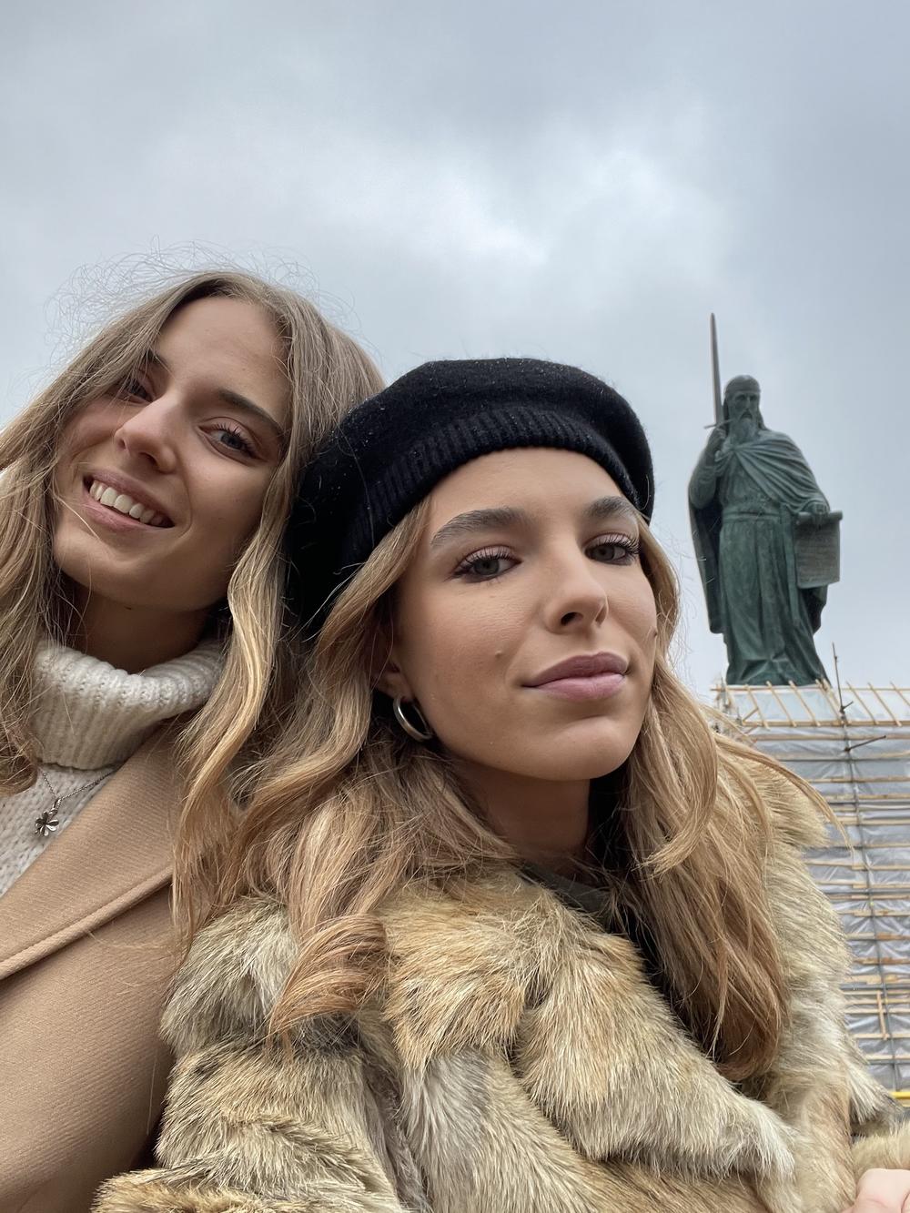 Selfi spomenik Stefanu Nemanji