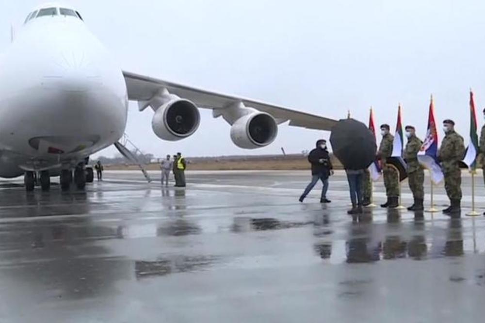 VUČIĆ OTKRIO ONO ŠTO SVE ZANIMA: Vakcine stižu nedeljno, počela vakcinacija i na severu Kosova!