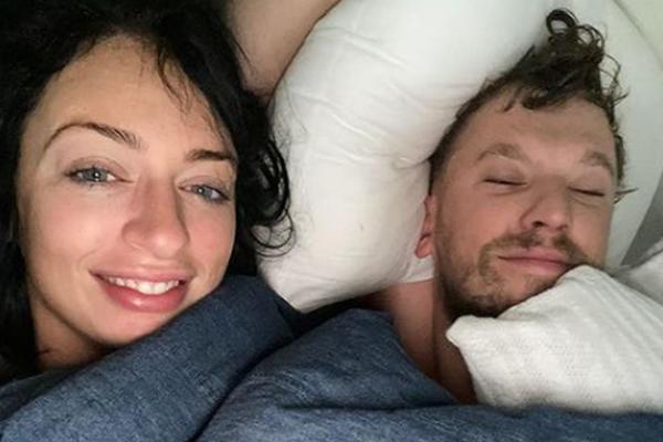 DEVOJKA SLAVNOG TENISERA ISPRIČALA NAJVEĆI BLAM KOJI IM SE DESIO TOKOM SE*SA: Zagrlio me od pozadi i ja sam...