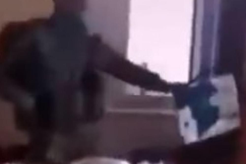 AZERI UNIŠTAVAJU SVE PRED SOBOM BEZ MILOSTI: Novi jezivi snimak iz Nagorno-Karabaha (VIDEO)