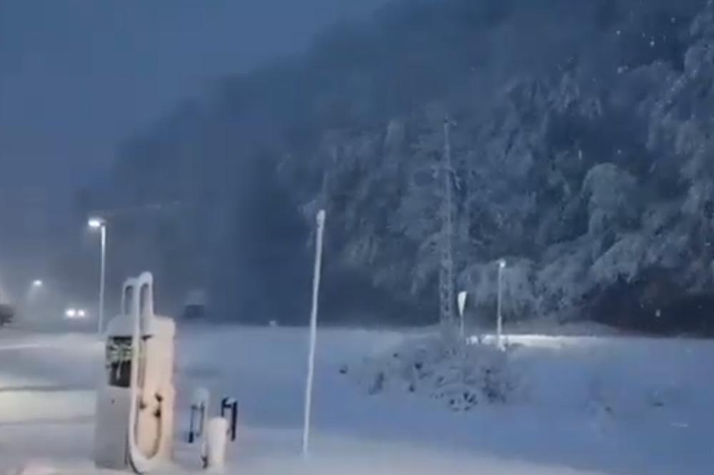 LUDILO NA ŽABLJAKU: Nećete verovati kakvo je tamo vreme! OVO JE HAOTIČNO U POTPUNOSTI