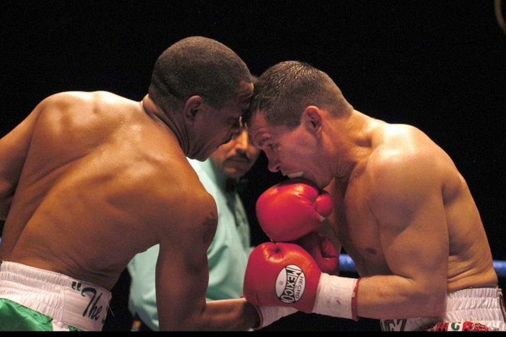 TUŽNA VEST: Preminuo bivši bokserski šampion koji je pobedio nepobedivog!