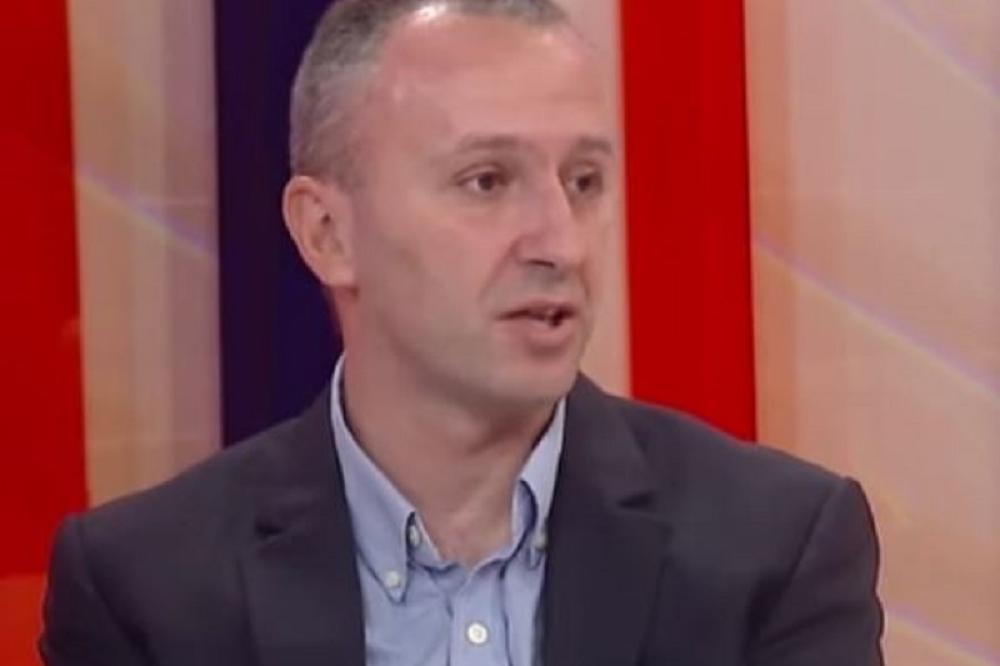 DOKTOR SRĐAN NIKOLIĆ DANAS JE HEROJ SRBIJE! Uspeo je ono što je skoro nemoguće kada je beba od 5 meseci imala tumor