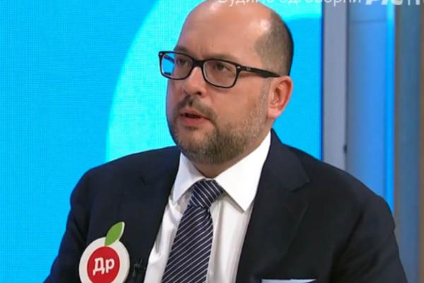 POZNATI UROLOG OTKRIO ČEGA SE MUŠKARCI NAJVIŠE PLAŠE! Svaka kvržica na testisima je TUMOR dok se ne pokaže suprotno