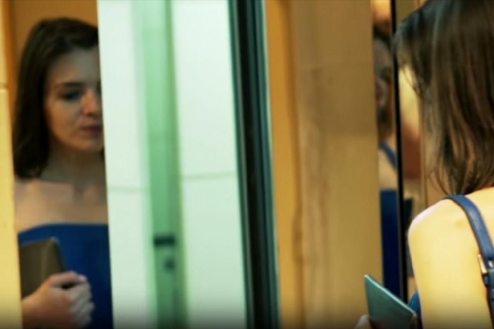 DA LI ZNATE KADA SU POČELI DA KAČE OGLEDALA U LIFTOVE? I koja je njihova glavna FUNKCIJA? Začudićete se!