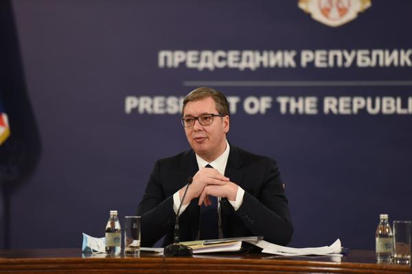 PREDSEDNIK I NJEGOVA PORODICA PRISLUŠKIVANI NAJMANJE DVE GODINE? Saslušano skoro 50 ljudi, ISTRAGA SE PRIVODI KRAJU