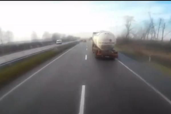 NORMALIZOVAN SAOBRAĆAJ! Putevi Srbije dali saopštenje o zapaljenom kamionu na Auto putu E-80!