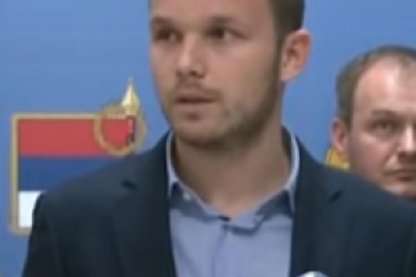 DRAŠKO DRŽAO GOVOR KADA JE ZATRESAO ZEMLJOTRES: Nastala panika, "LJUDI, OVO JE OZBILJNO", RAZBEŽALI SE (VIDEO)