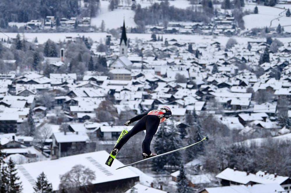 POČELA NOVOGODIŠNJA TURNEJA ČETIRI SKAKAONICE: Karl Gajger okončao 2020. pobedom u Oberstdorfu!