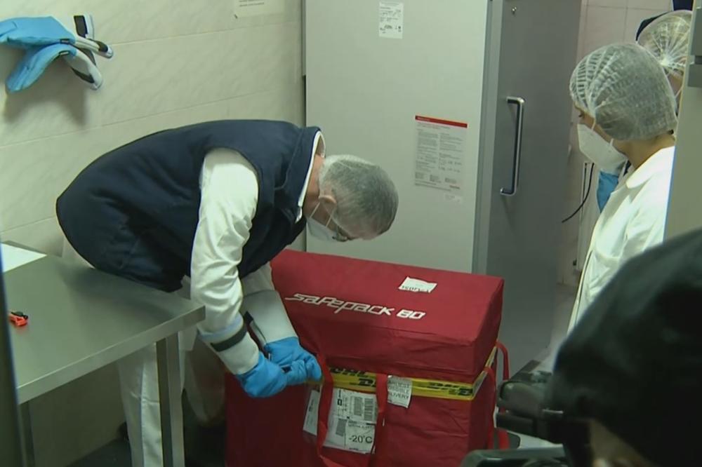 RUSI PLANIRAJU REGISTRACIJU VAKCINE ZA DECU ZA SEPTEMBAR: Preti im jedan problem!