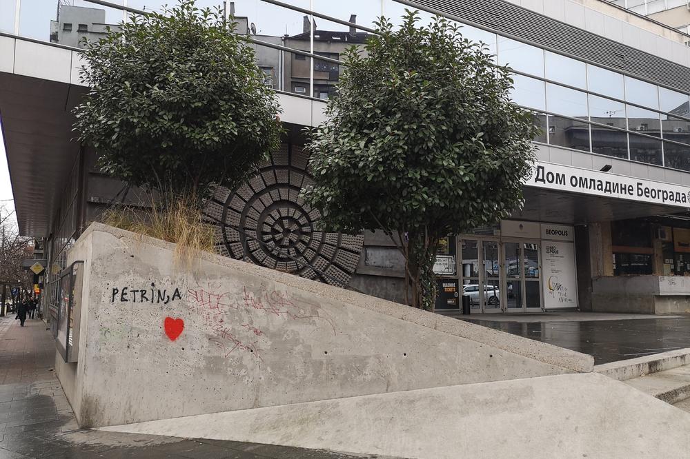 PODRŠKA HRVATIMA, OVO JE OSVANULO U SAMOM CENTRU BEOGRADA: Svako ko prođe tuda pogleda u ovaj grafit! (FOTO)