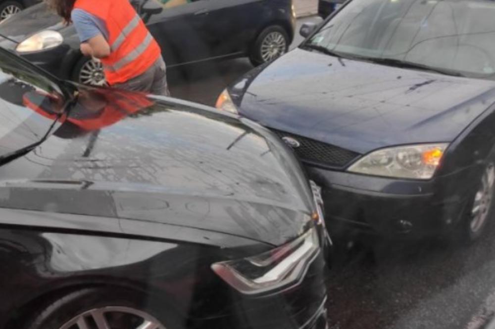 SAOBRAĆAJKA U ZRENJANINU! Vozač pijan napravio karambol