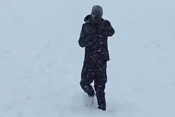 EYE OF THE TIGER! NIJE VIŠE NOVAK ĐOKOVIĆ, SAD JE BALBOA: Srbin trenira po snegu kao Roki uz poruku Staloneu!