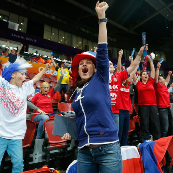 TO SE ČEKALO: UEFA ukinula ograničenje prisustva publike na stadionima, sada odlučuju lokalne vlasti!