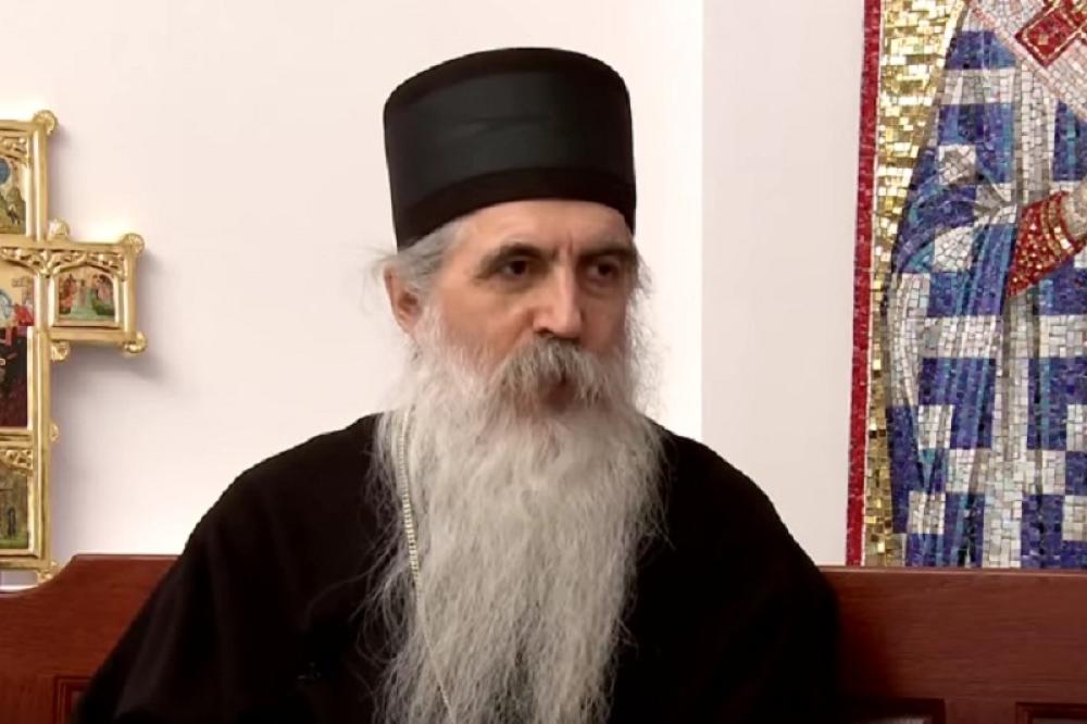 EPISKOP BAČKI: Homose*sualno ponašanje je neprihvatiljivo!