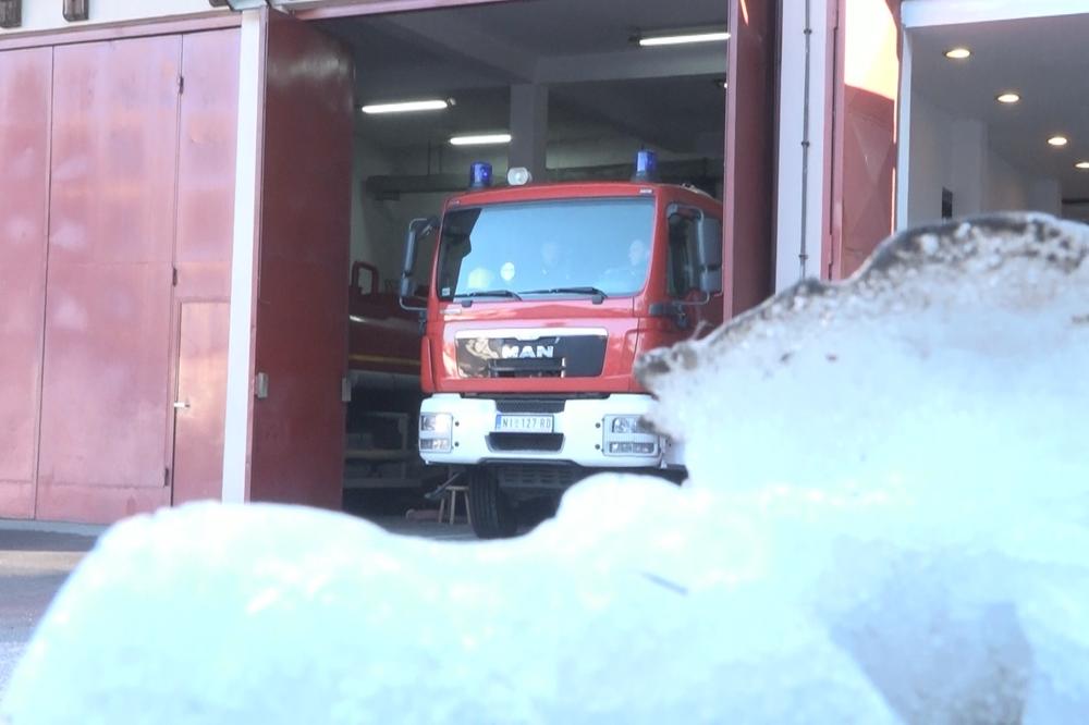 DRAMA NA ZLATIBORU: Gore apartmani, vatrogasci šmrkom pokušavaju da priđu plamenu!