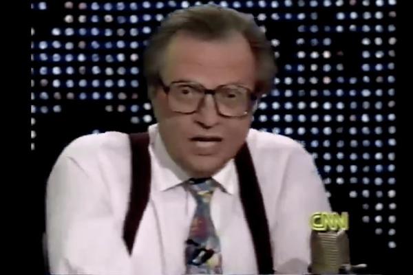 LERI KING PREBAČEN U BOLNICU: Legendarni VODITELJ pozitivan je na KORONU, preneo mu je GOST u EMISIJI!