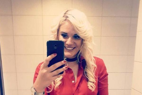 VATRENA DIREKTORKA PALI I ŽARI: Ova Srpkinja je USPEŠNA FUNKCIONERKA, a od njenih izazovnih fotki PAŠĆETE U KOMU!