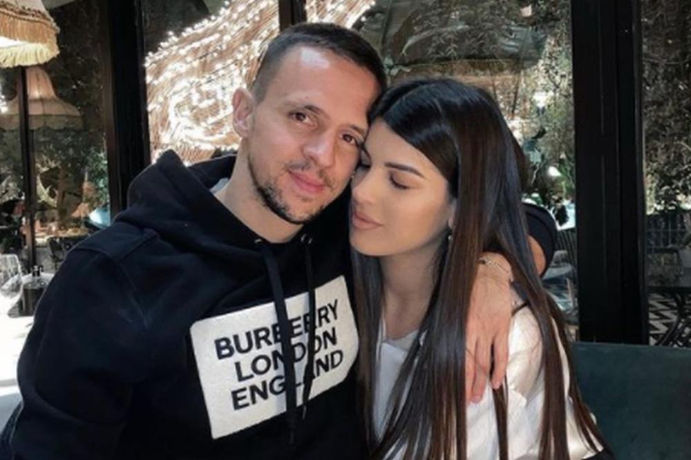 SRPSKI REPREZENTATIVAC POSTAO TATA: Jedna od najlepših srpskih sportskih novinarki mu je rodila ćerku!