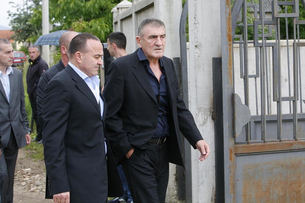 PUŠTEN DA SE BRANI SA SLOBODE: Oglasio se advokat Brana Mićunovića!