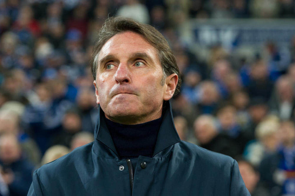 ISPLIVAO SKANDAL IZ SVLAČIONICE: Trener u poluvremenu gađao Mateusa staklenom flašom! Nisu uspeli da sakriju!