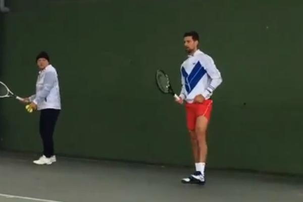 ĐOKOVIĆ SE U BEOGRADU SPREMA ZA NASTAVAK SEZONE: Novak počeo s treninzima, povreda je očigledno prošlost! (FOTO)