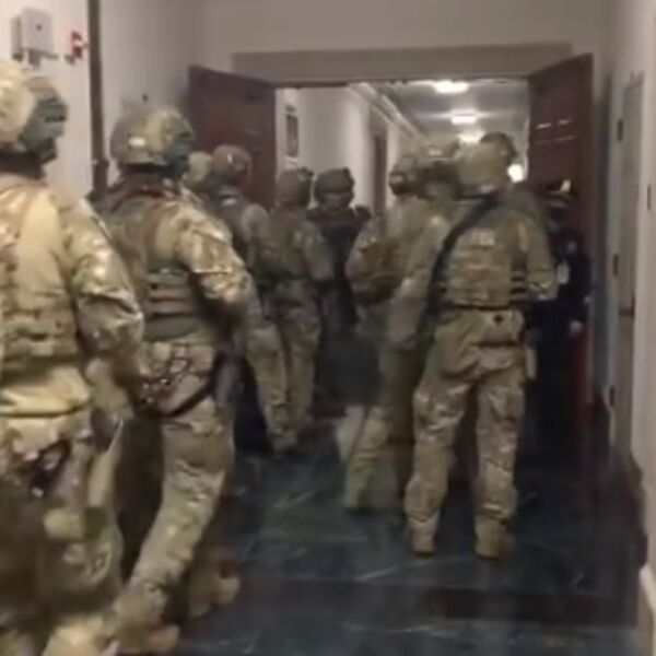 TOTALNI HAOS: Isplivali novi detalji ludnice u Vašingtonu, oglasio se glavni lekar!