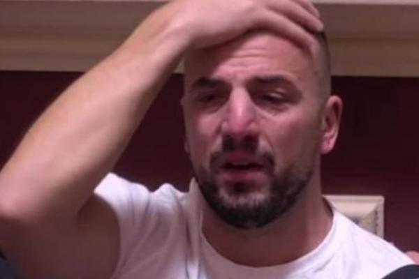 VLADIMIR TOMOVIĆ DISKVALIFIKOVAN: Nakon što je bacio Marka na pod, produkcija ga IZBACILA iz Zadruge! (VIDEO)