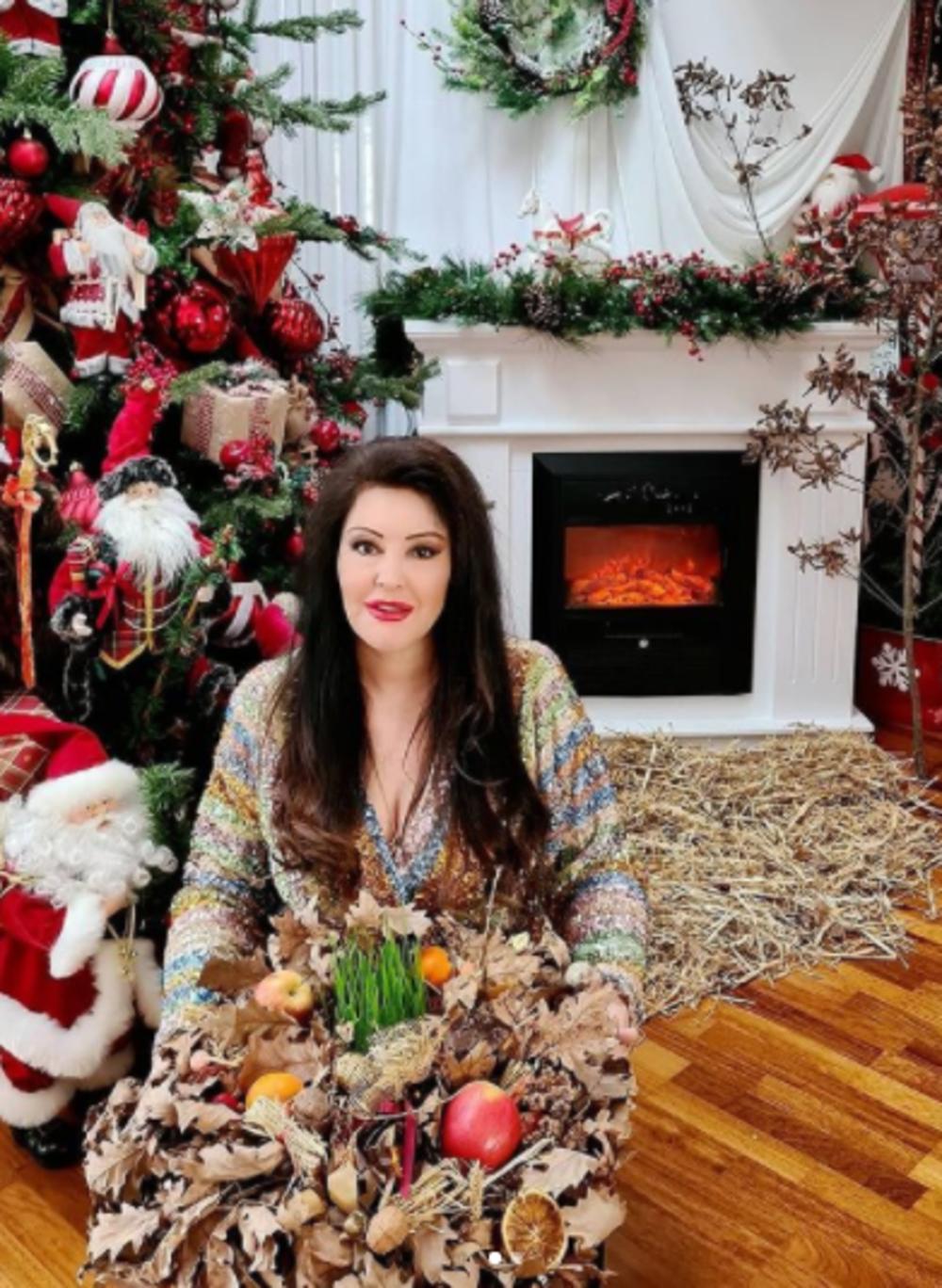 Maštovite dekoracije doprineće svečarskom duhu badnje večeri i božića NAJBOGATIJA PEVAČICA UŽIVA U GLAMUROZNOM DOMU!Dragana Mirković otvorila