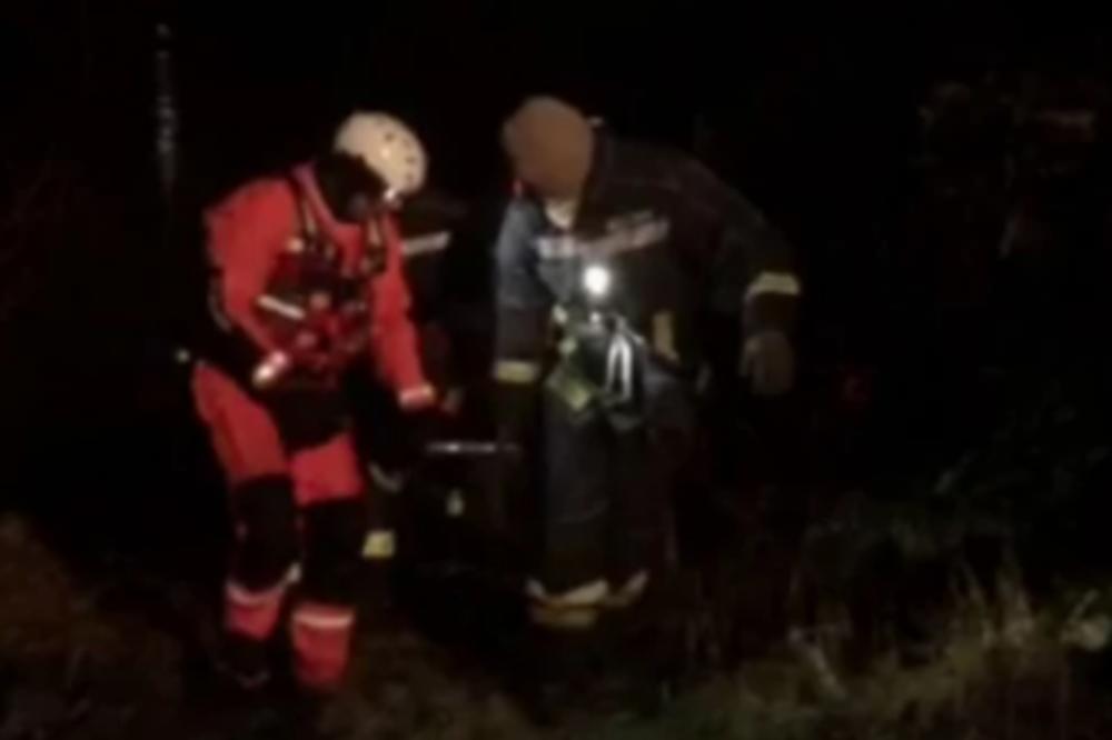 SNIMLJENA DRAMA KOD BANJALUKE: Autom uleteo u Vrbas, intervenisali VATROGASCI I RONIOCI!