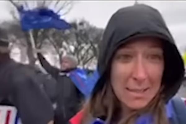 POSLEDNJI SNIMAK ŽRTVE U VAŠINGTONU: Poslušajte šta je Ešli poručila dok je išla ka Kongresu! (VIDEO)