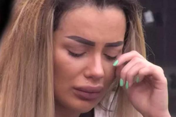 REKAO MI JE DA SE SAMA OŠIŠAM ILI ĆE ME ON! Nataši Radan dečko priredio HOROR zbog PREVARE: "Ne smem da izlazim"