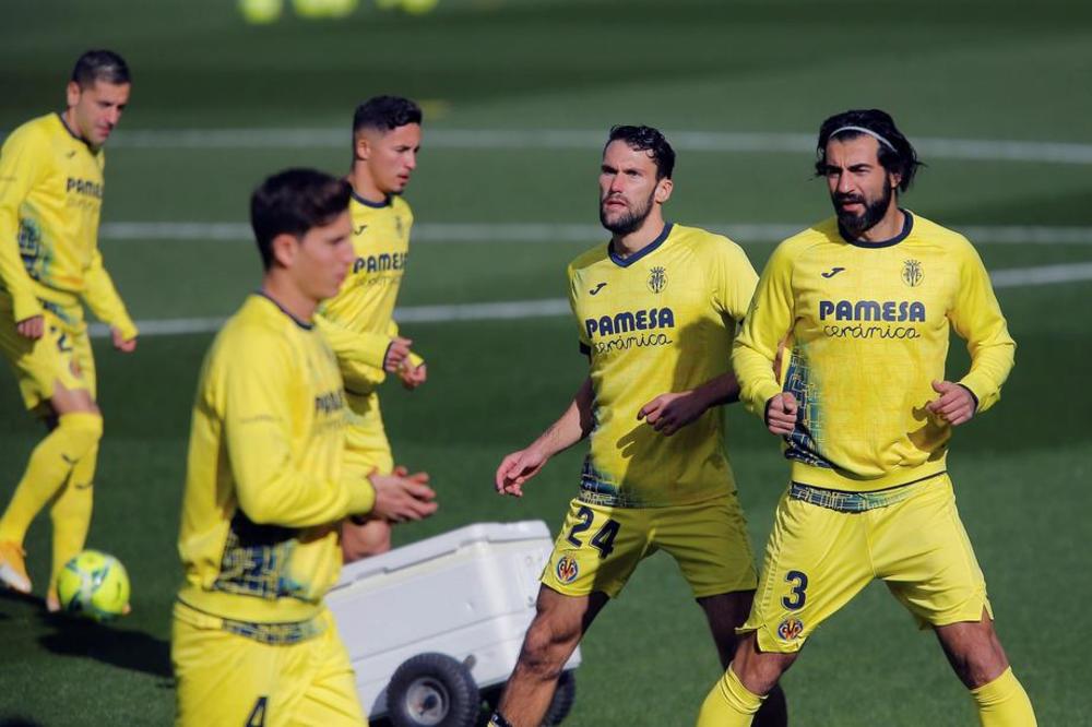 ŽUTA PODMORNICA ISPALILA 4 PLOTUNA ZA 19 MINUTA: Sve što su šutnuli je ušlo u gol, posle toga je bila dosada!